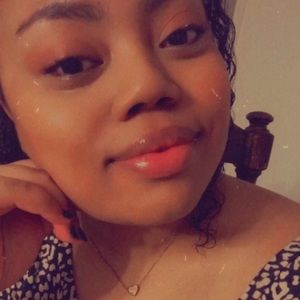 Meet your Posher, Shannell